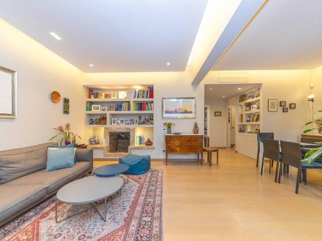Appartamento in vendita a Roma RM