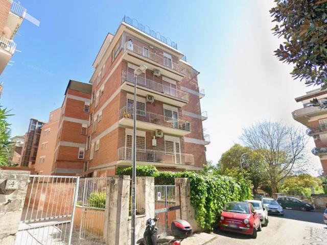 Appartamento in vendita a Roma RM