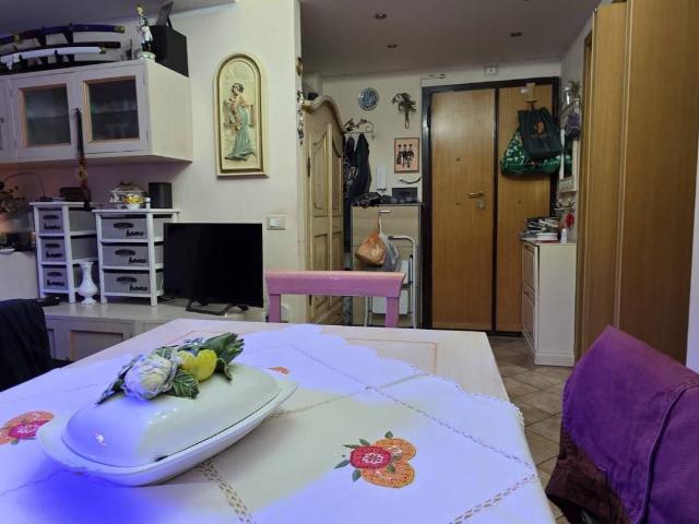 Appartamento in vendita a Roma RM