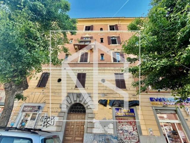 Appartamento in vendita a Roma RM