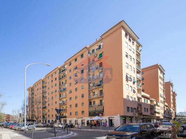 Appartamento in vendita a Roma RM