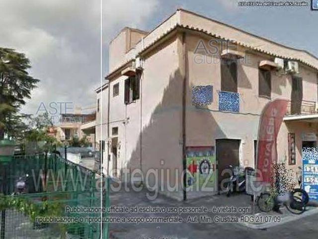 Appartamento in vendita a Roma RM