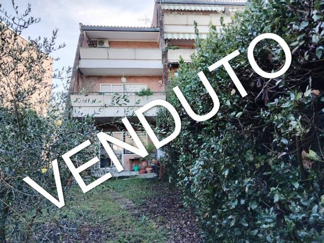 Appartamento in vendita a Roma RM