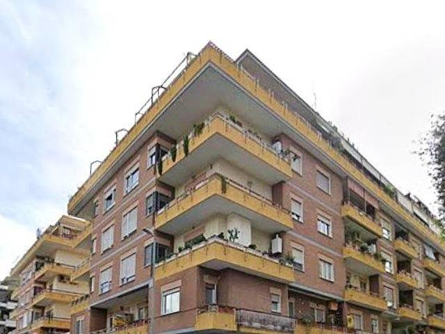 Appartamento in vendita a Roma RM