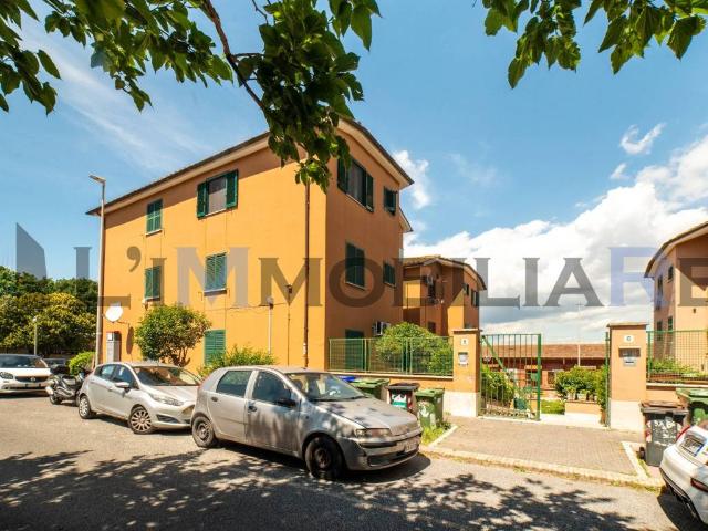 Appartamento in vendita a Roma RM