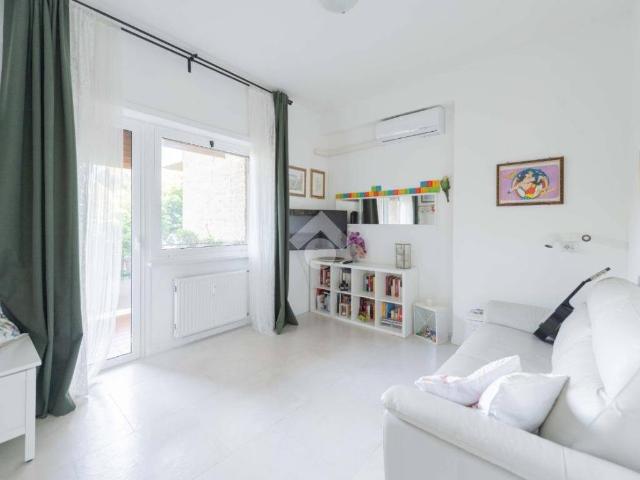 Appartamento in vendita a Roma RM