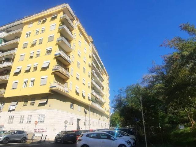 Appartamento in vendita a Roma RM