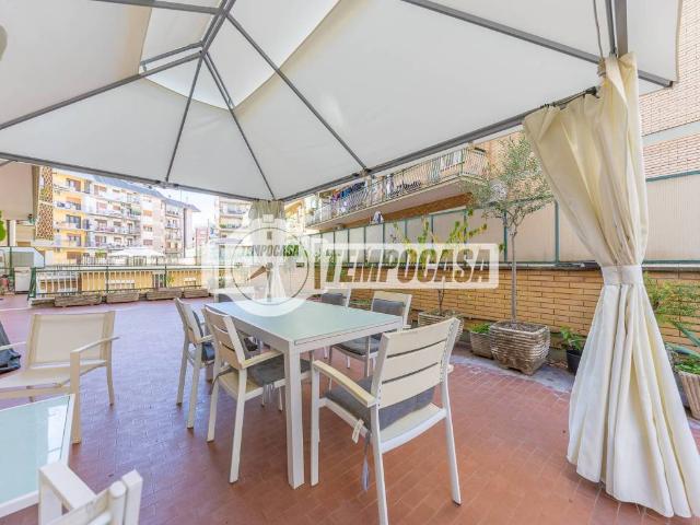Appartamento in vendita a Roma RM
