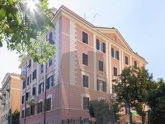 Appartamento in vendita a Roma RM