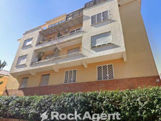 Appartamento in vendita a Roma RM