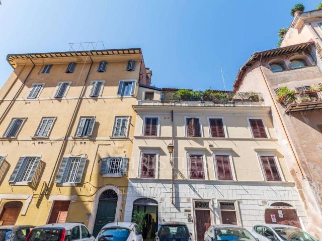 Appartamento in vendita a Roma RM