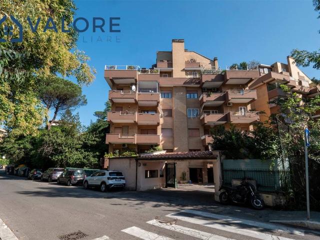 Appartamento in vendita a Roma RM