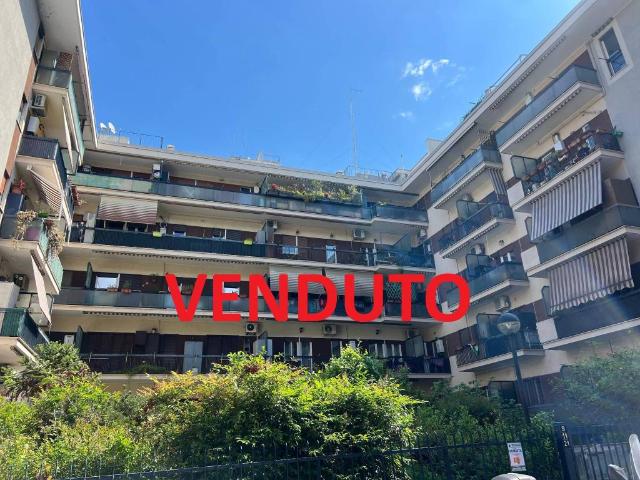 Appartamento in vendita a Roma RM