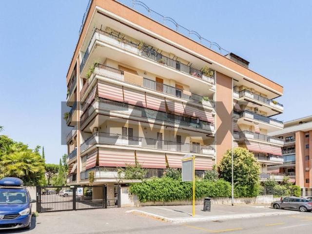 Appartamento in vendita a Roma RM