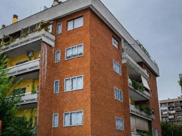 Appartamento in vendita a Roma RM