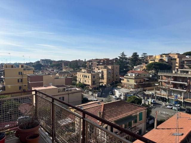 Appartamento in vendita a Roma RM