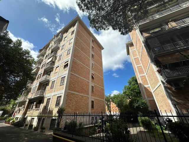 Appartamento in vendita a Roma RM