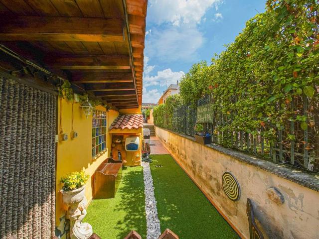 Appartamento in vendita a Roma RM
