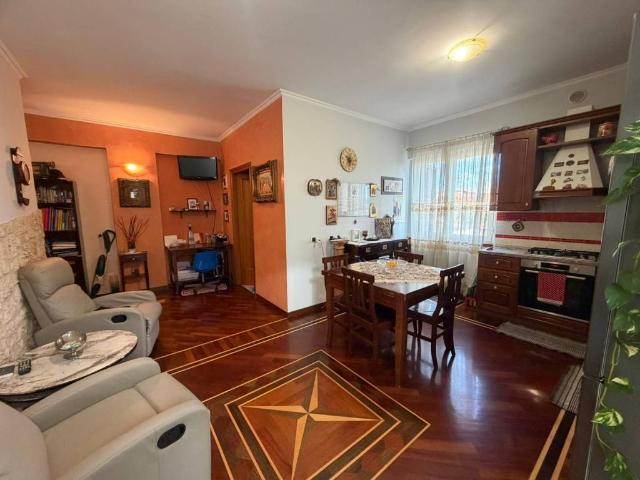Appartamento in vendita a Roma RM