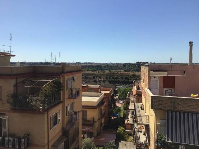 Appartamento in vendita a Roma RM
