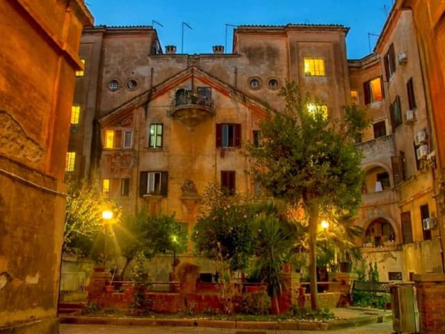 Appartamento in vendita a Roma RM