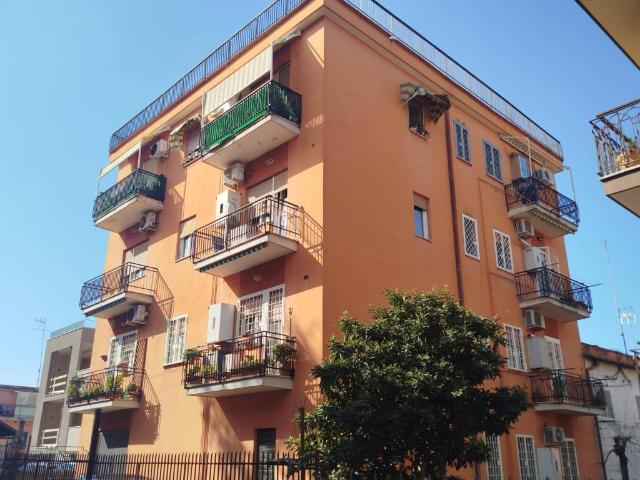 Appartamento in vendita a Roma RM