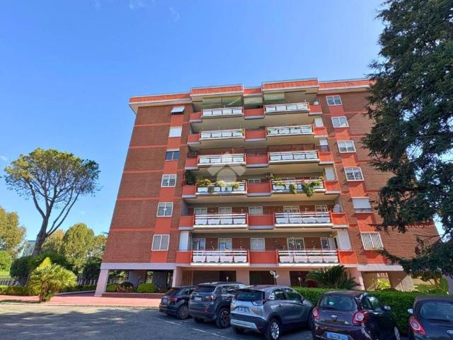 Appartamento in vendita a Roma RM