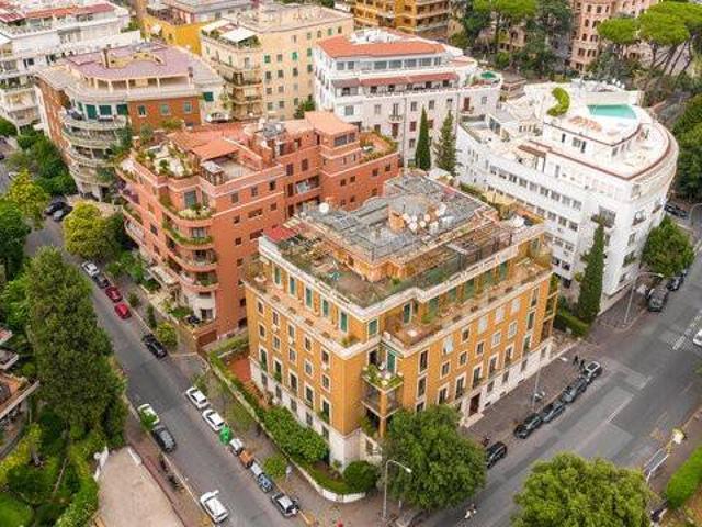 Appartamento in vendita a Roma RM
