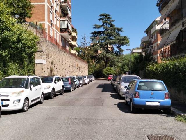 Appartamento in vendita a Roma RM