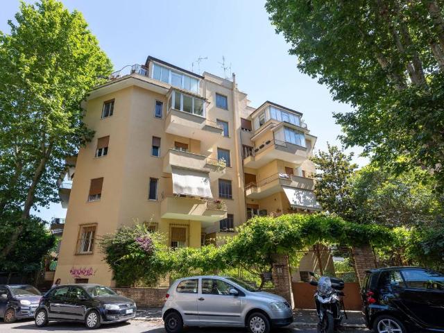 Appartamento in vendita a Roma RM