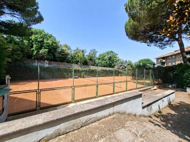 Appartamento in vendita a Roma RM