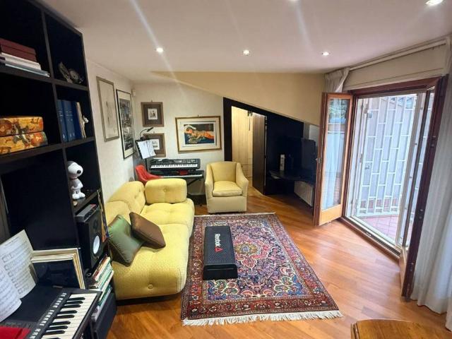 Appartamento in vendita a Roma RM