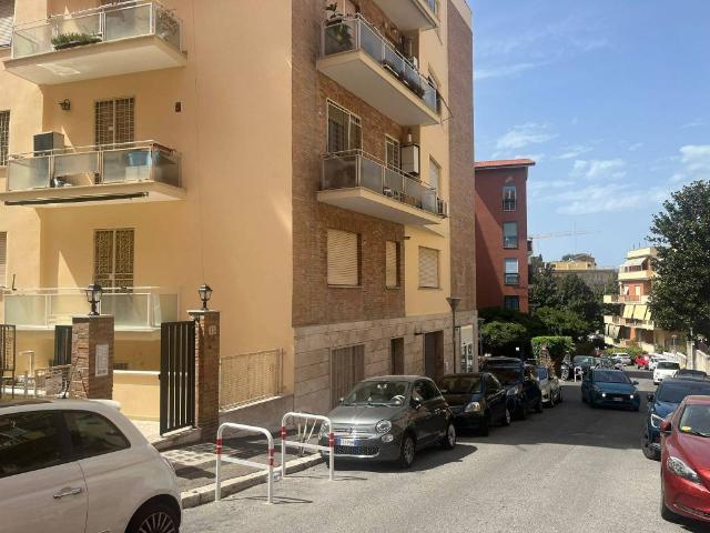 Appartamento in vendita a Roma RM