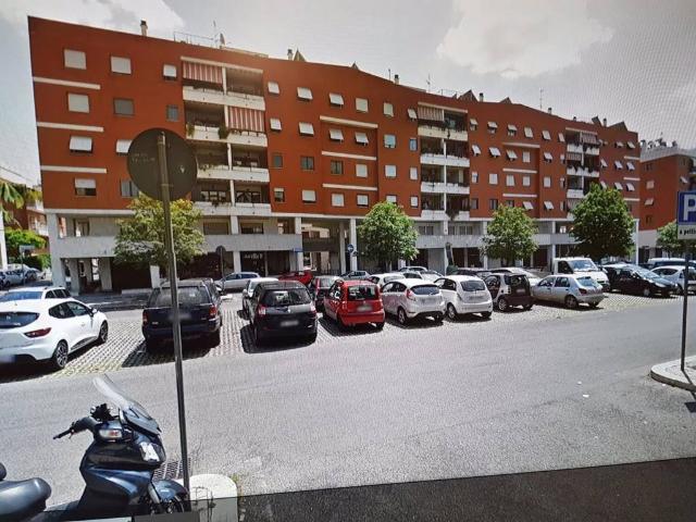 Appartamento in vendita a Roma RM