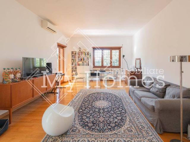 Appartamento in vendita a Roma RM