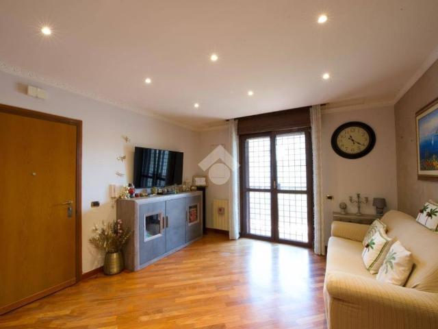 Appartamento in vendita a Roma RM