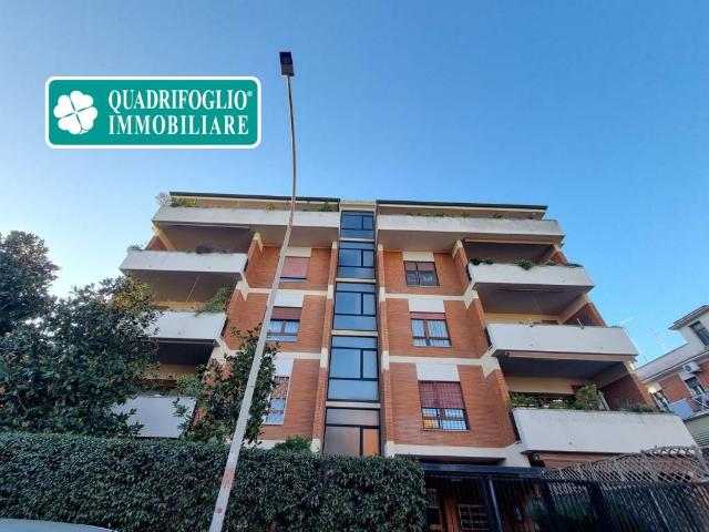 Appartamento in vendita a Roma RM