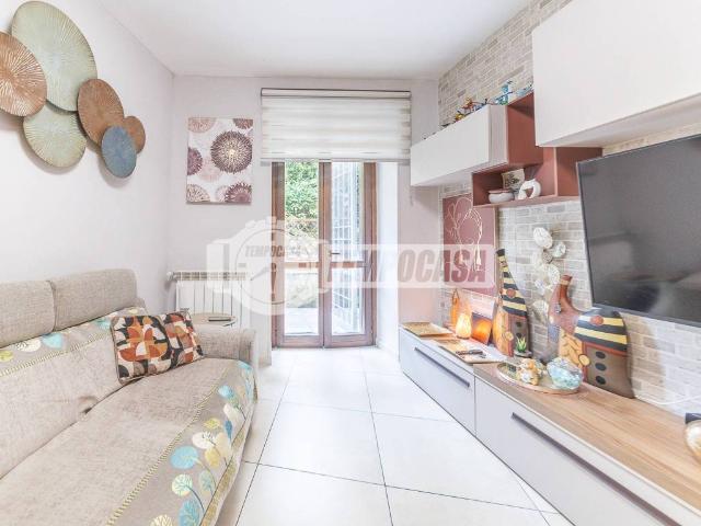Appartamento in vendita a Roma RM