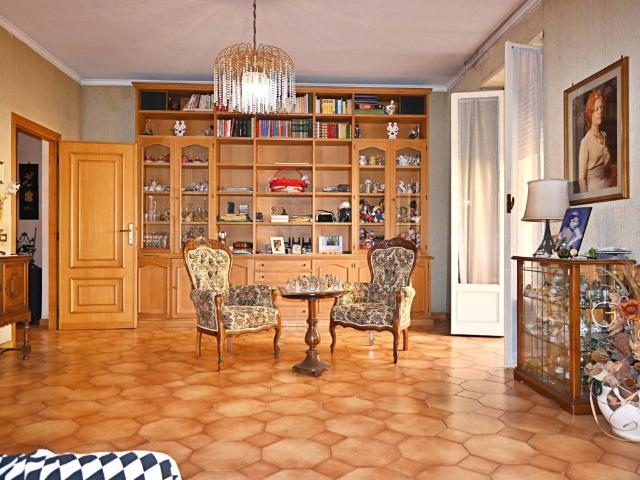 Appartamento in vendita a Roma RM