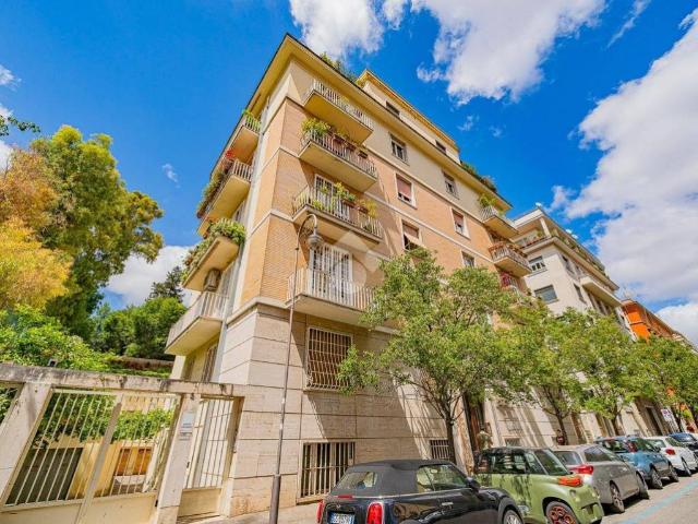 Appartamento in vendita a Roma RM