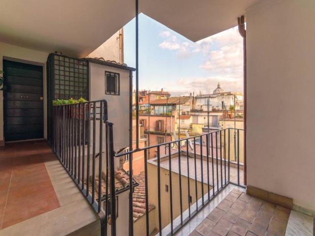 Appartamento in vendita a Roma RM