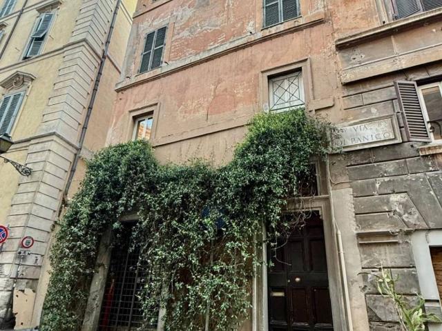 Appartamento in vendita a Roma RM