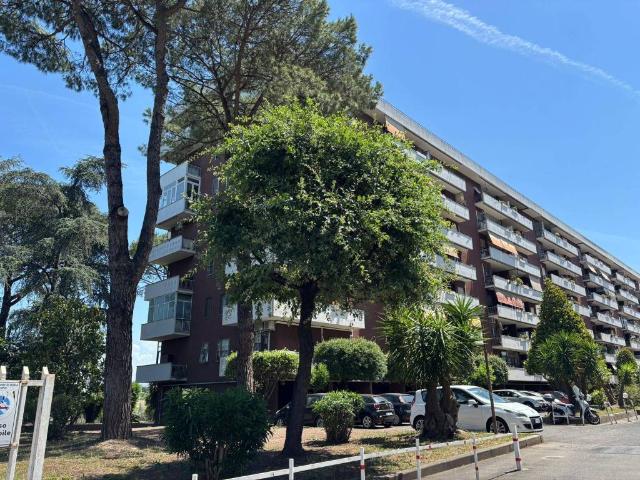 Appartamento in vendita a Roma RM