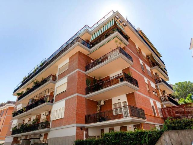 Appartamento in vendita a Roma RM
