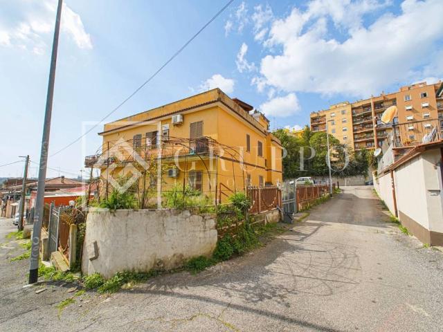 Appartamento in vendita a Roma RM