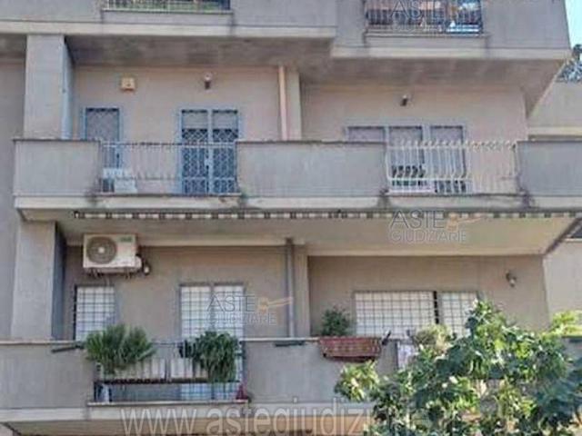 Appartamento in vendita a Roma RM