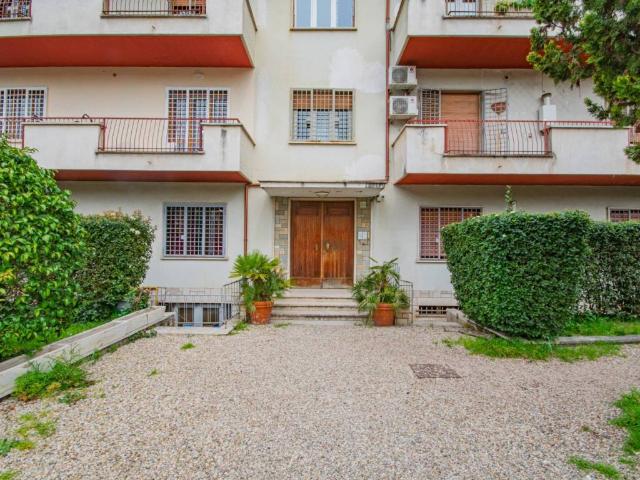 Appartamento in vendita a Roma RM