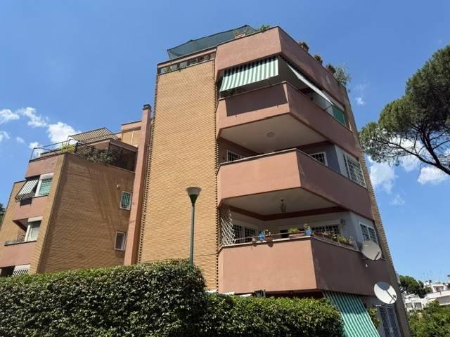Appartamento in vendita a Roma RM