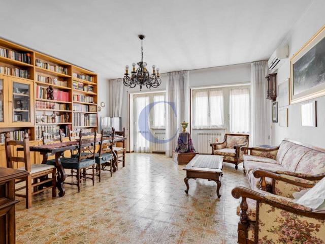 Appartamento in vendita a Roma RM