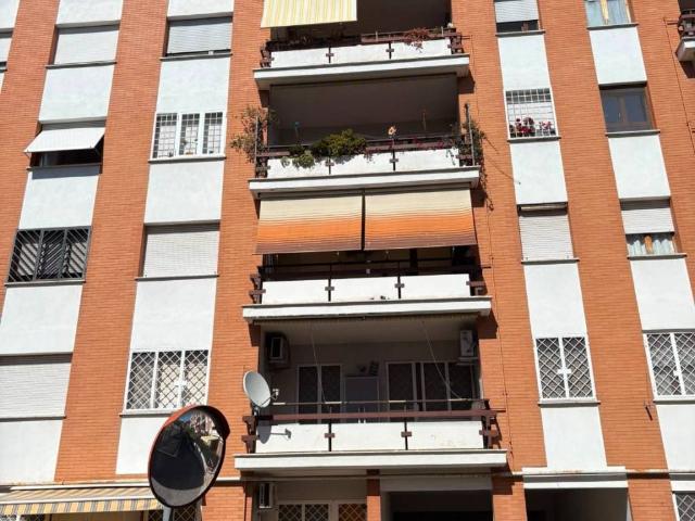 Appartamento in vendita a Roma RM